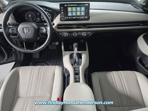 Certified 2024 Honda HR-V EX-L image 17