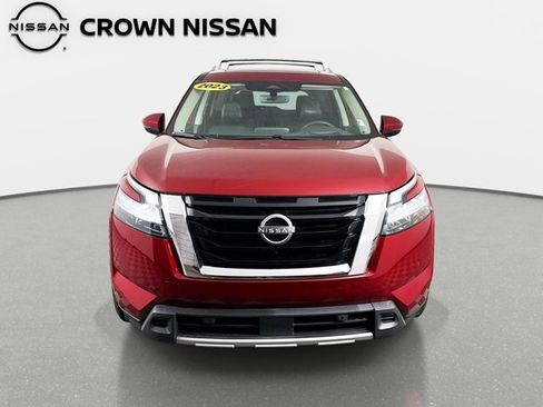 Certified 2023 Nissan Pathfinder Platinum AWD/4WD image 2