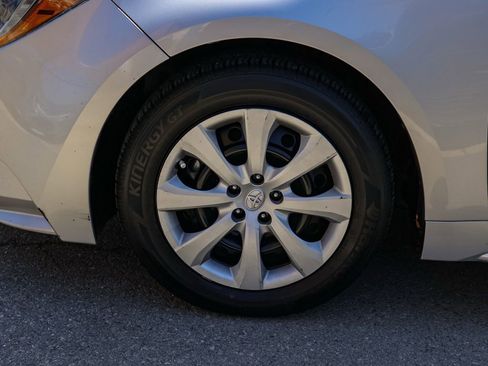 Used 2024 Toyota Corolla LE FWD image 11