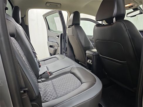 Used 2022 Chevrolet Colorado Z71 image 17
