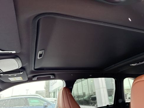 Used 2025 Subaru Forester Touring w/ Touring Package image 17