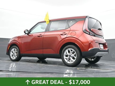 Used 2025 Kia Soul LX w/ LX Technology Package FWD image 52