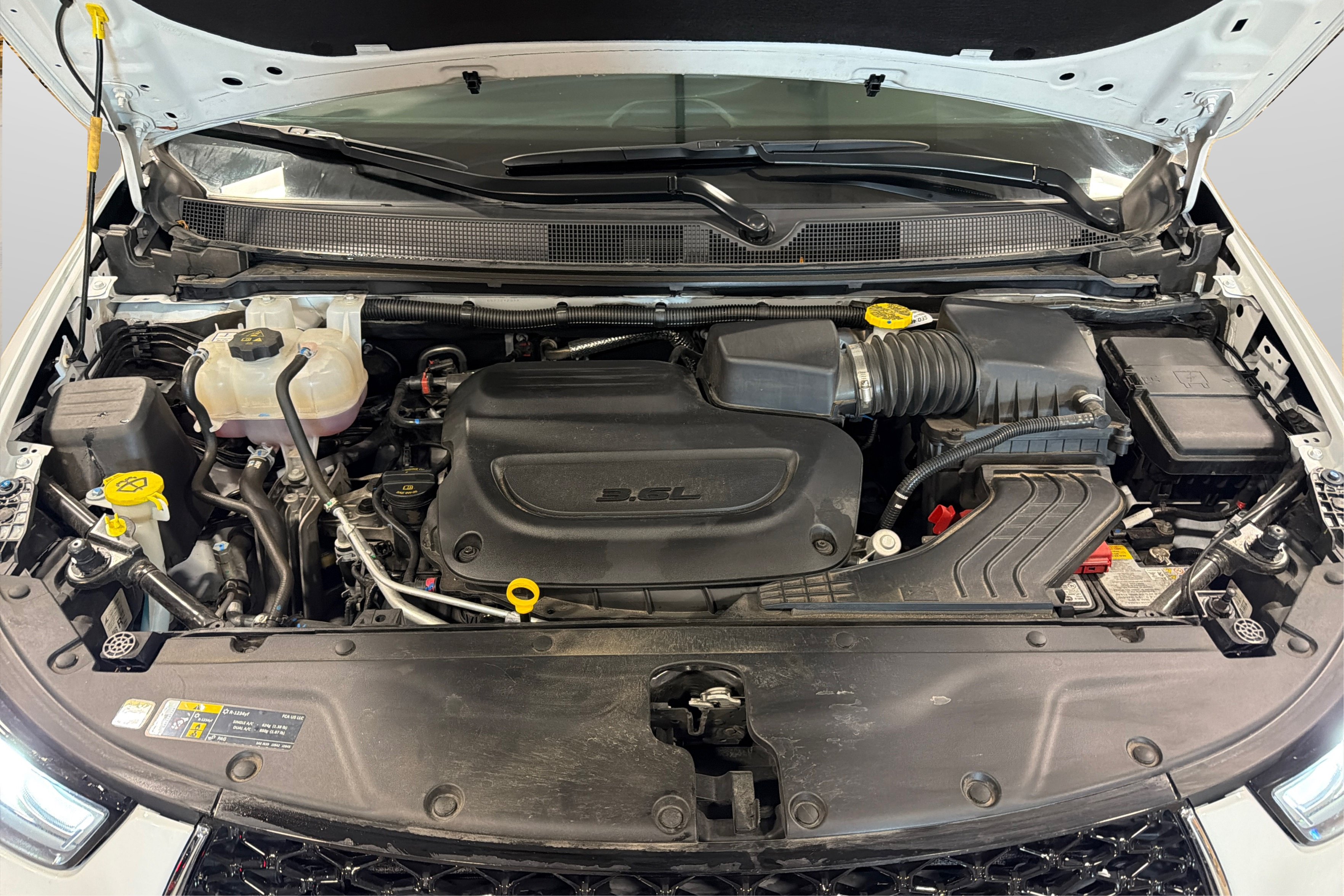 Used 2026 Chrysler Pacifica Select FWD image 11
