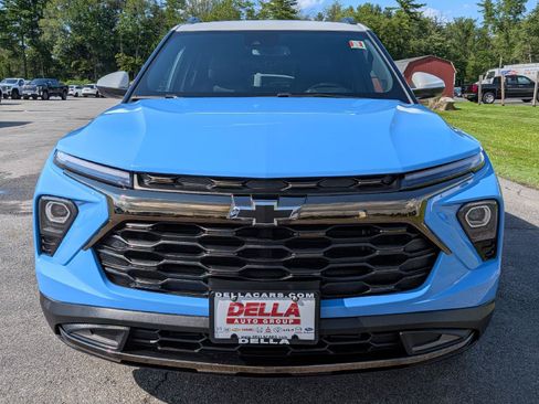 Used 2024 Chevrolet TrailBlazer ACTIV w/ Convenience Package AWD/4WD image 2