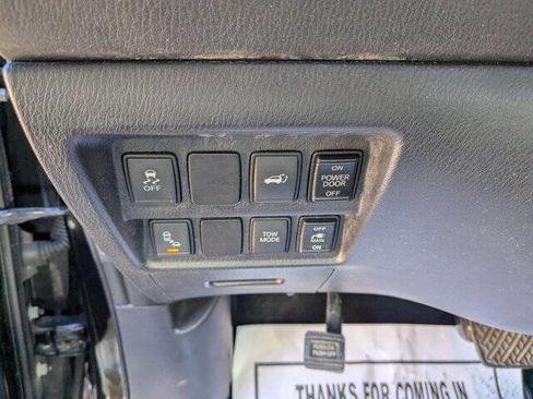 Used 2015 Nissan Pathfinder SL w/ SL Premium Package image 18