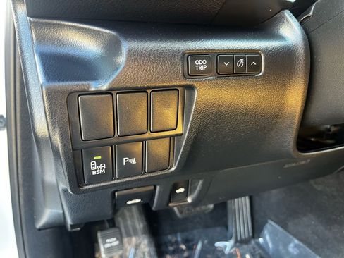 Used 2016 Lexus IS 350 w/ Premium Package image 24