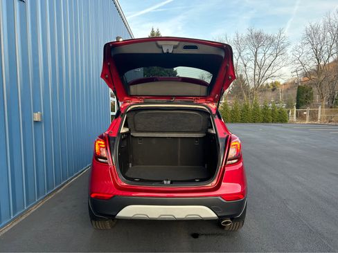 Used 2018 Buick Encore Sport Touring image 15