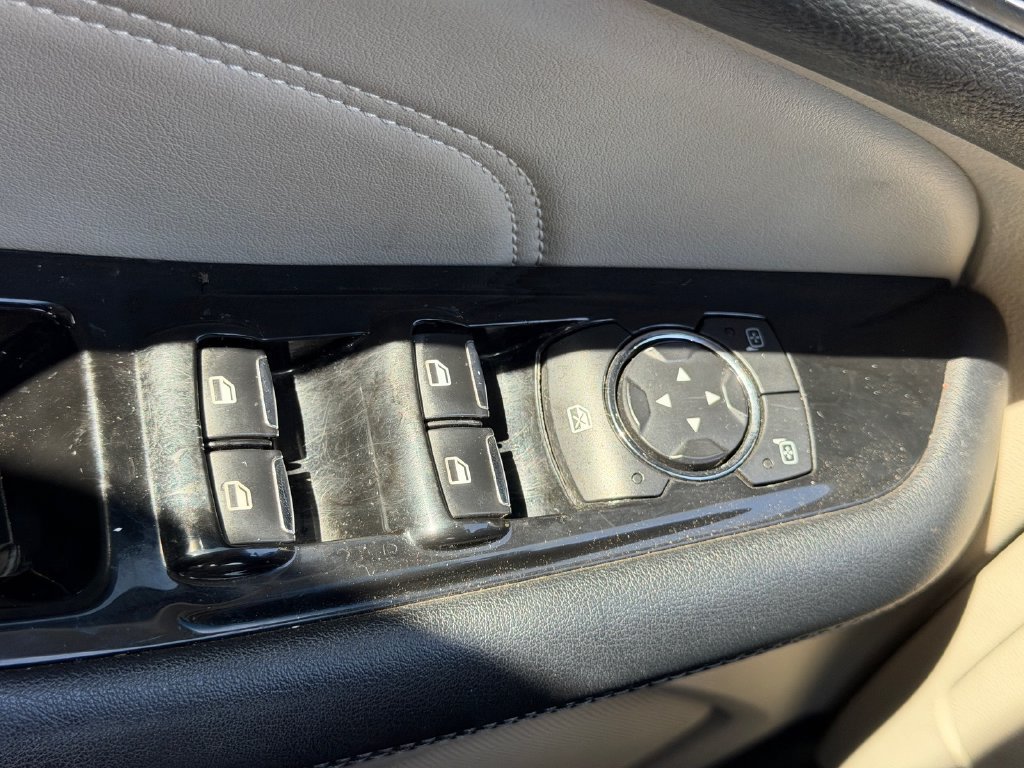 Used 2018 Ford Edge Titanium w/ Equipment Group 301A FWD image 8