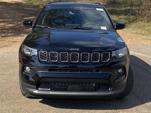 New 2026 Jeep Compass Latitude image 33