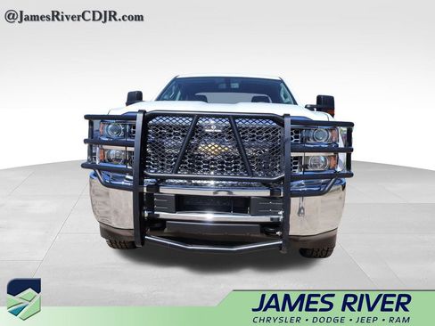 Used 2019 Chevrolet Silverado 2500 W/T AWD/4WD image 3