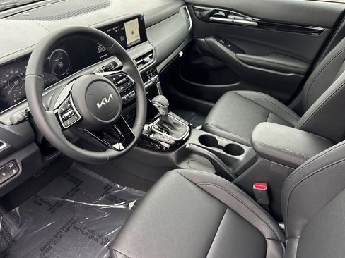 New 2026 Kia Seltos EX image 8
