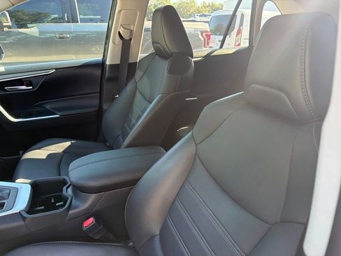 Used 2023 Toyota RAV4 XLE Premium AWD/4WD image 10
