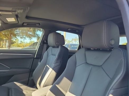 Certified 2025 Audi Q3 2.0T Premium w/ Convenience Package image 16