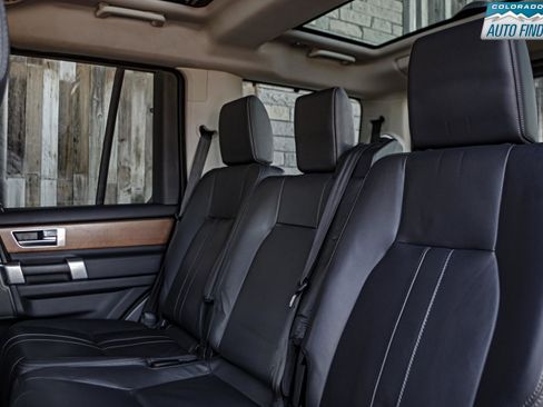 Used 2016 Land Rover LR4 HSE image 25