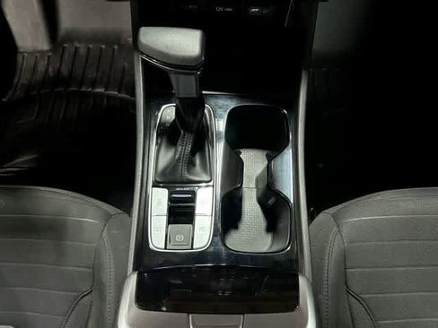 Used 2023 Hyundai Santa Cruz SE AWD/4WD image 28