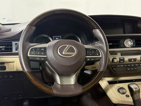Used 2018 Lexus ES 350 w/ Premier Package FWD image 21