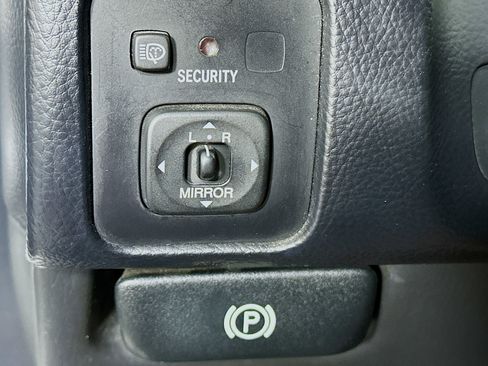 Used 2006 Lexus SC 430 Convertible RWD image 17