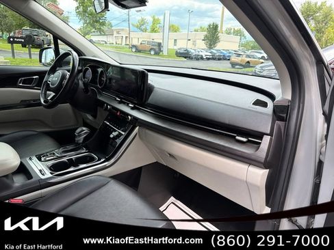 Used 2022 Kia Carnival SX FWD image 12