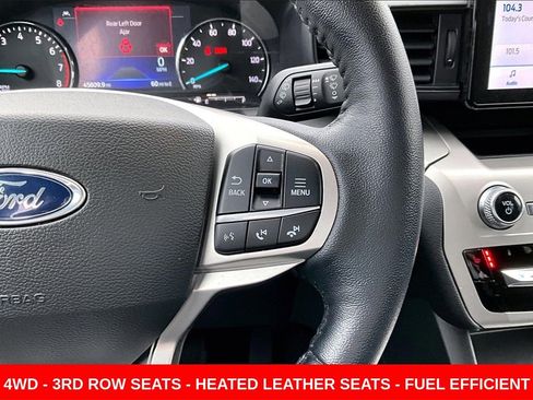 Used 2022 Ford Explorer XLT image 12