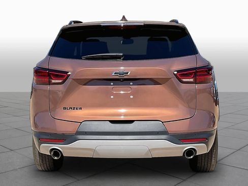Certified 2024 Chevrolet Blazer LT w/ Convenience Package FWD image 6