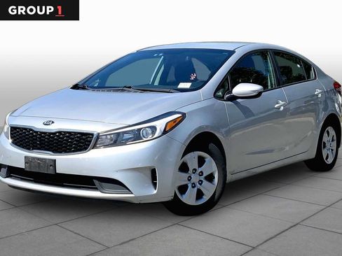 Used 2017 Kia Forte LX FWD image 1