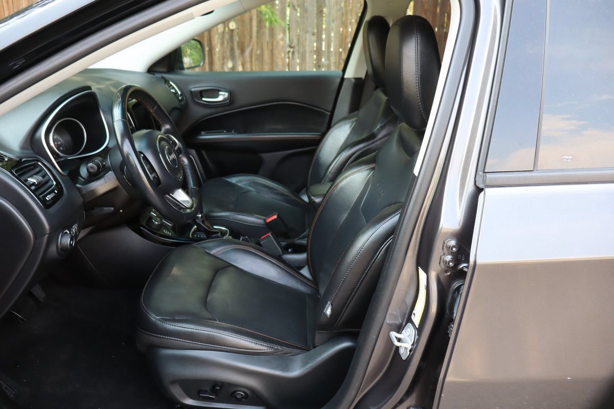 Used 2019 Jeep Compass Limited AWD/4WD image 19