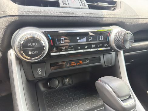 Certified 2023 Toyota RAV4 XLE Premium AWD/4WD image 8