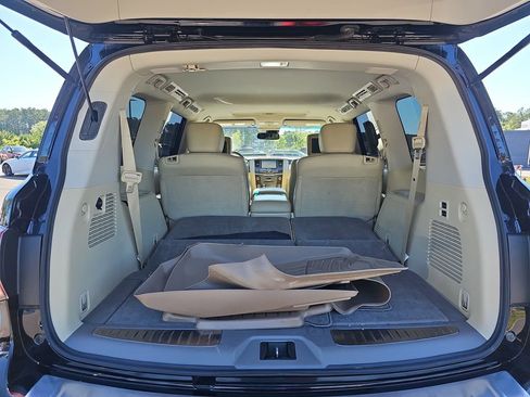 Used 2017 INFINITI QX80 4WD w/ Driver Assistance Package image 30