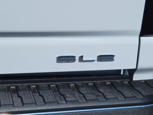 New 2026 GMC Sierra 2500 SLE w/ SLE Value Package; image 9