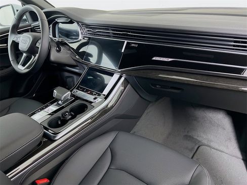New 2026 Audi Q8 Premium Plus image 28