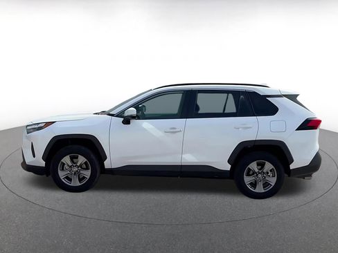 Used 2025 Toyota RAV4 XLE w/ Convenience Package image 9