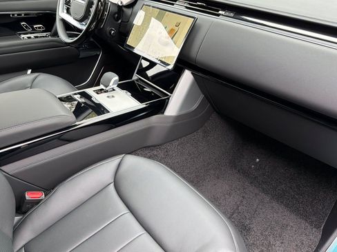 New 2026 Land Rover Range Rover Autobiography AWD/4WD image 29