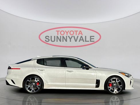 Used 2021 Kia Stinger GT1 image 9