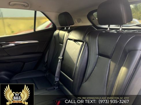 Used 2024 Buick Envision Preferred AWD/4WD image 9