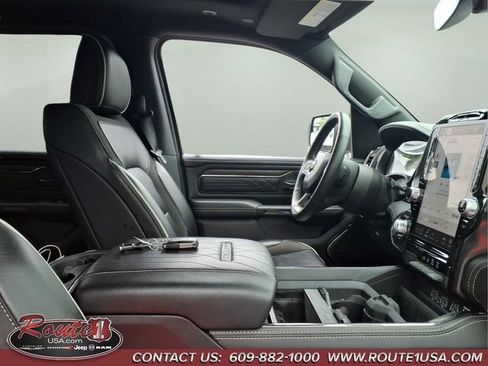 Used 2025 RAM 1500 Limited w/ Body Color Bumper Group AWD/4WD image 14