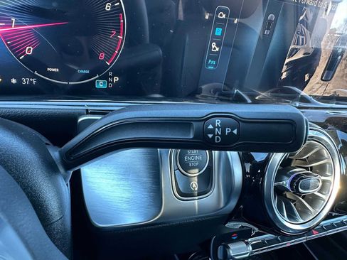 New 2026 Mercedes-Benz GLB 250 4MATIC image 37