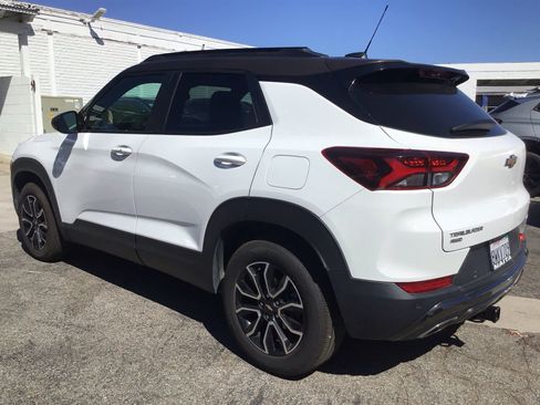 Used 2021 Chevrolet TrailBlazer ACTIV w/ Sun and Liftgate Package AWD/4WD image 3