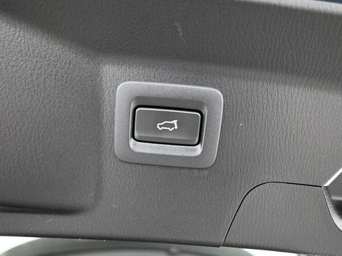 Used 2022 MAZDA CX-9 Touring Plus image 31