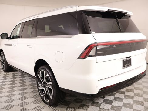 New 2026 Lincoln Navigator L Black Label image 26