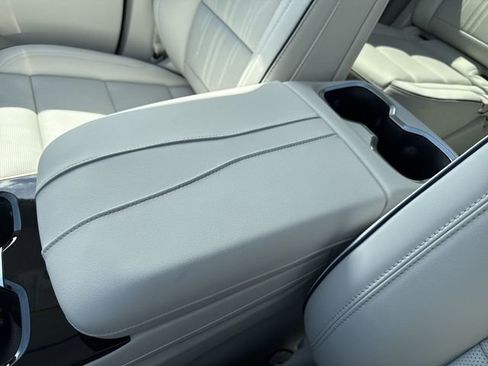 New 2026 Buick Enclave Avenir w/ Super Cruise Package FWD image 21