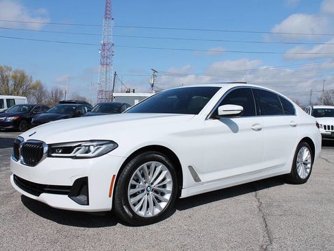 Used 2021 BMW 530i xDrive w/ Convenience Package image 4