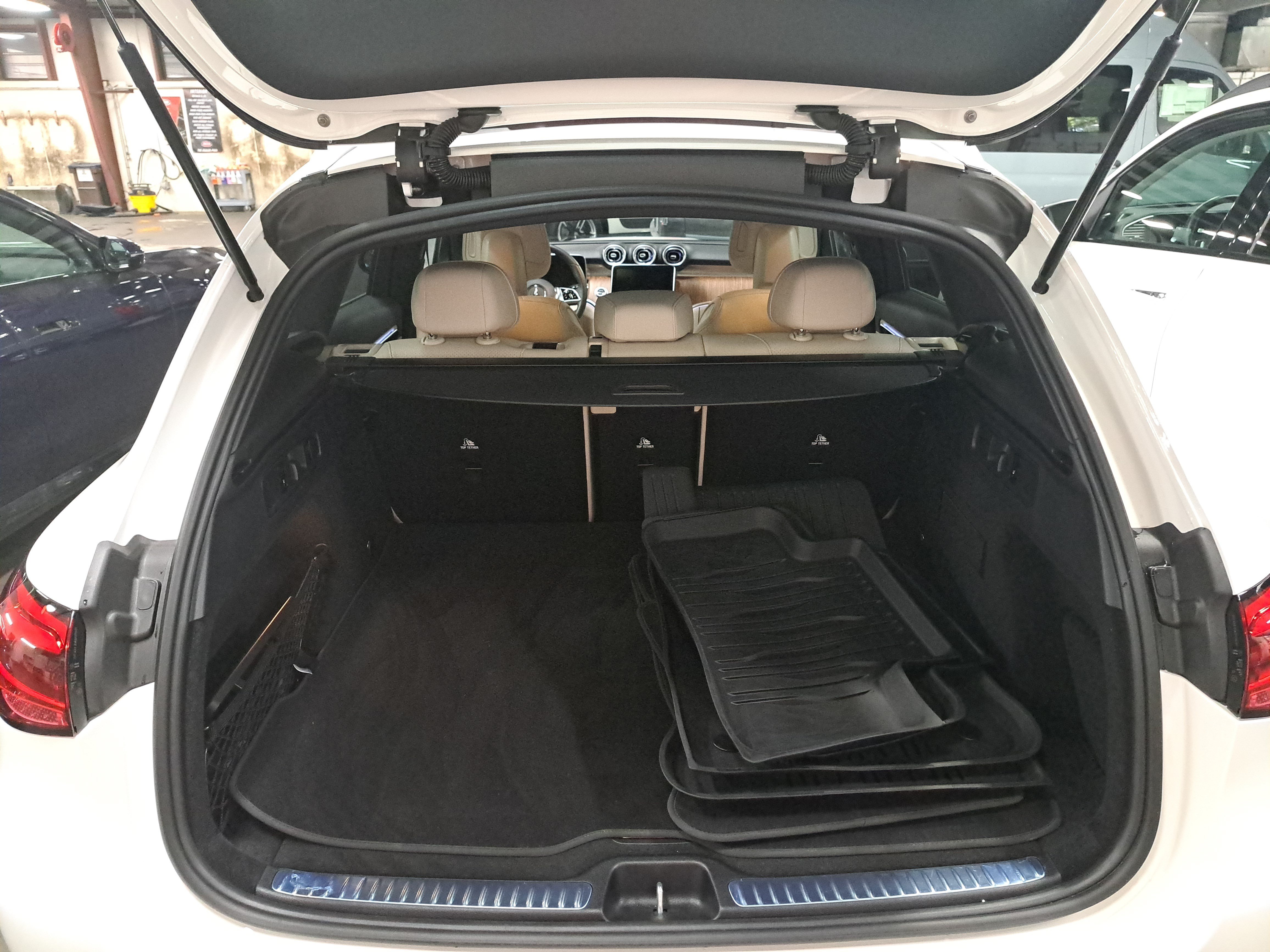 Used 2026 Mercedes-Benz GLC 300 4MATIC image 14