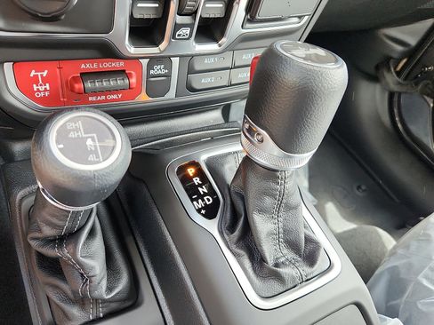 New 2026 Jeep Wrangler Unlimited Sport AWD/4WD image 11