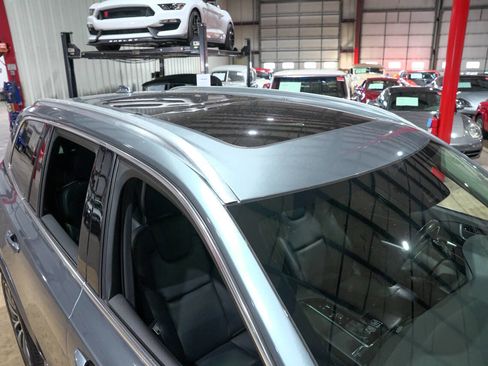 Used 2020 Volvo XC90 T5 Momentum w/ Protection Package Premier image 19