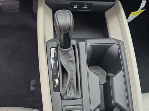 Certified 2025 Honda Accord SE image 19