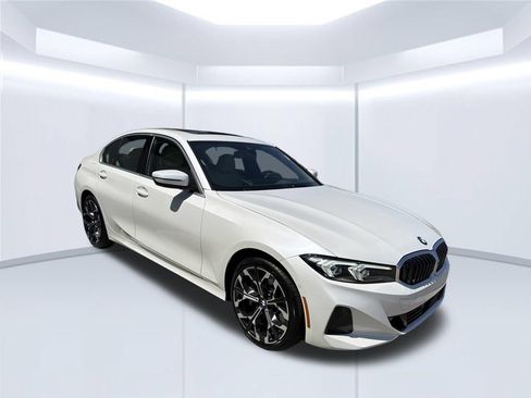Used 2025 BMW 330i Sedan RWD image 9
