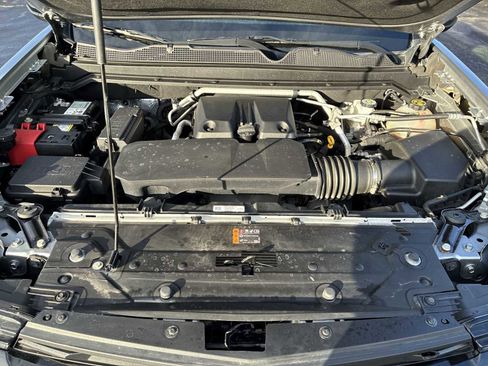 Used 2023 Chevrolet Colorado Z71 image 28