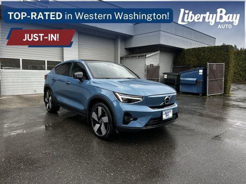 Used 2023 Volvo C40 P8 Recharge Ultimate w/ Protection Package Premier image 4