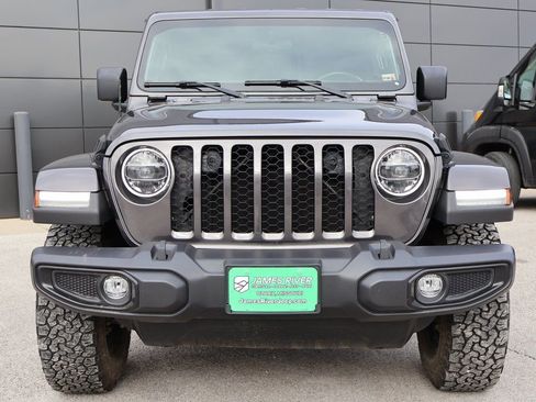Used 2022 Jeep Gladiator Sport image 7