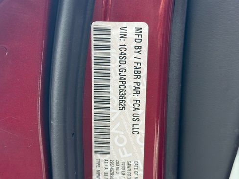 Used 2023 Dodge Durango SRT AWD/4WD image 37